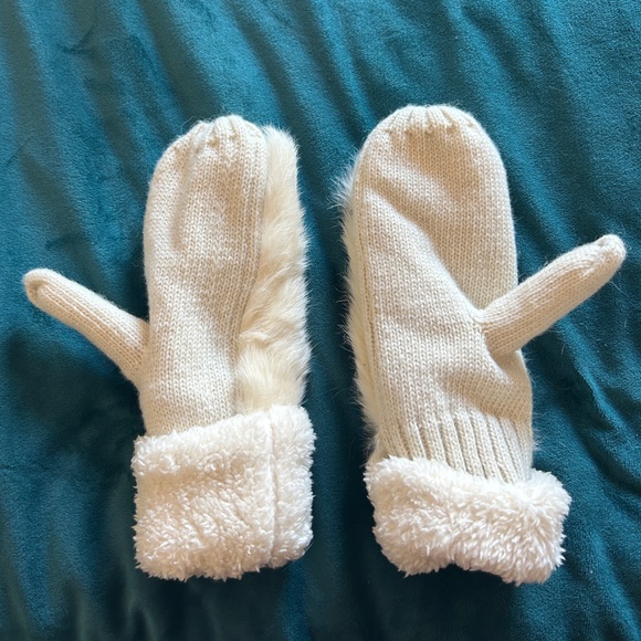 White Fuzzy Mittens - Picture 2 of 2